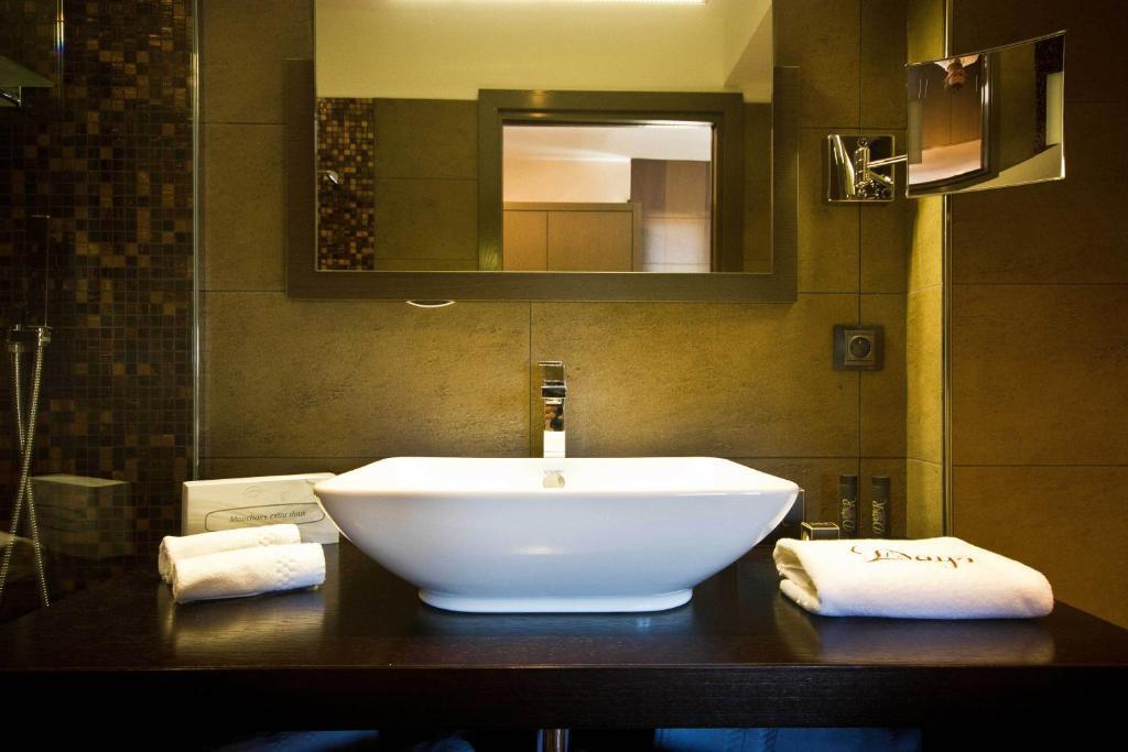 Le Daya Hotel & Spa - Boutique Hotel Roquebrune-sur-Argens Værelse billede