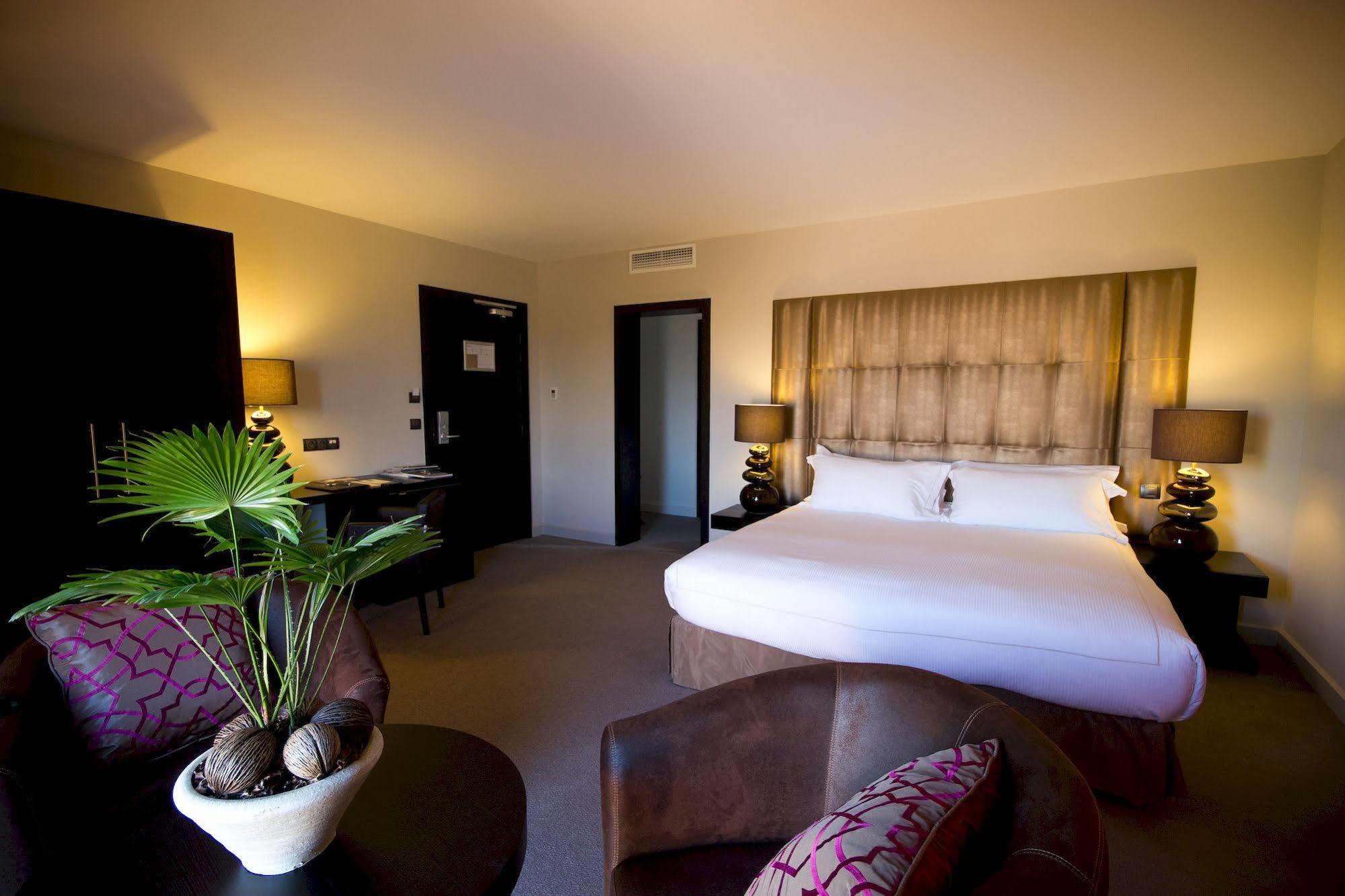 Le Daya Hotel & Spa - Boutique Hotel Roquebrune-sur-Argens Eksteriør billede